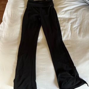 Brand new VS PINK cotton fold over flare leggings!